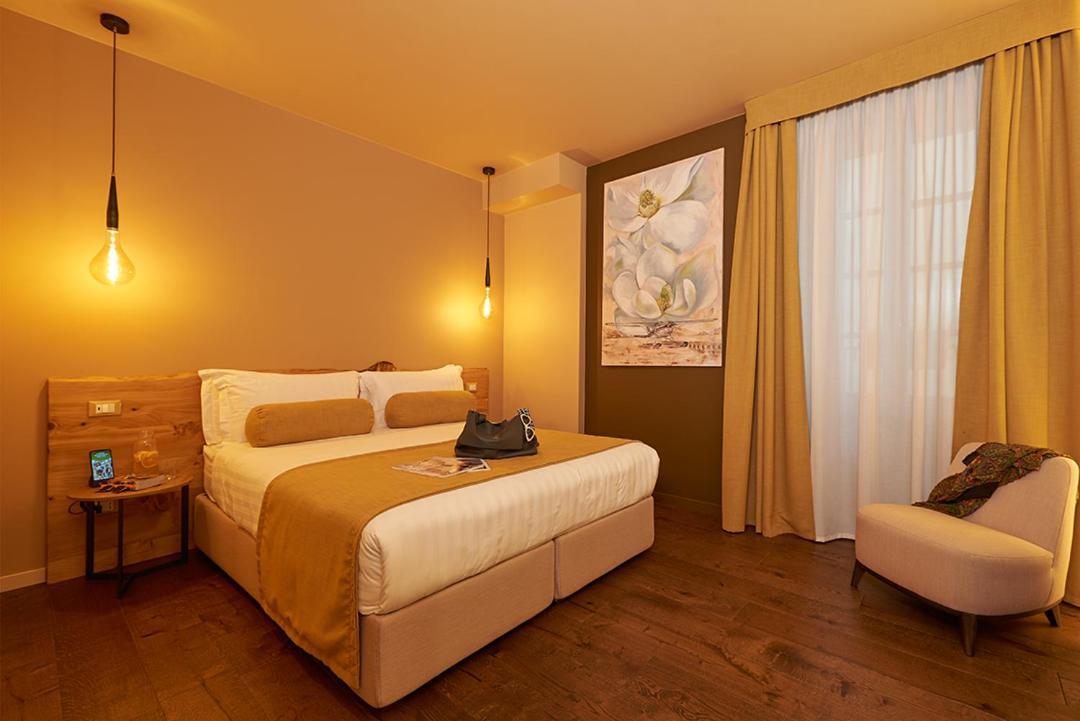 73 Boutique Hotel โกโม ภายนอก รูปภาพ